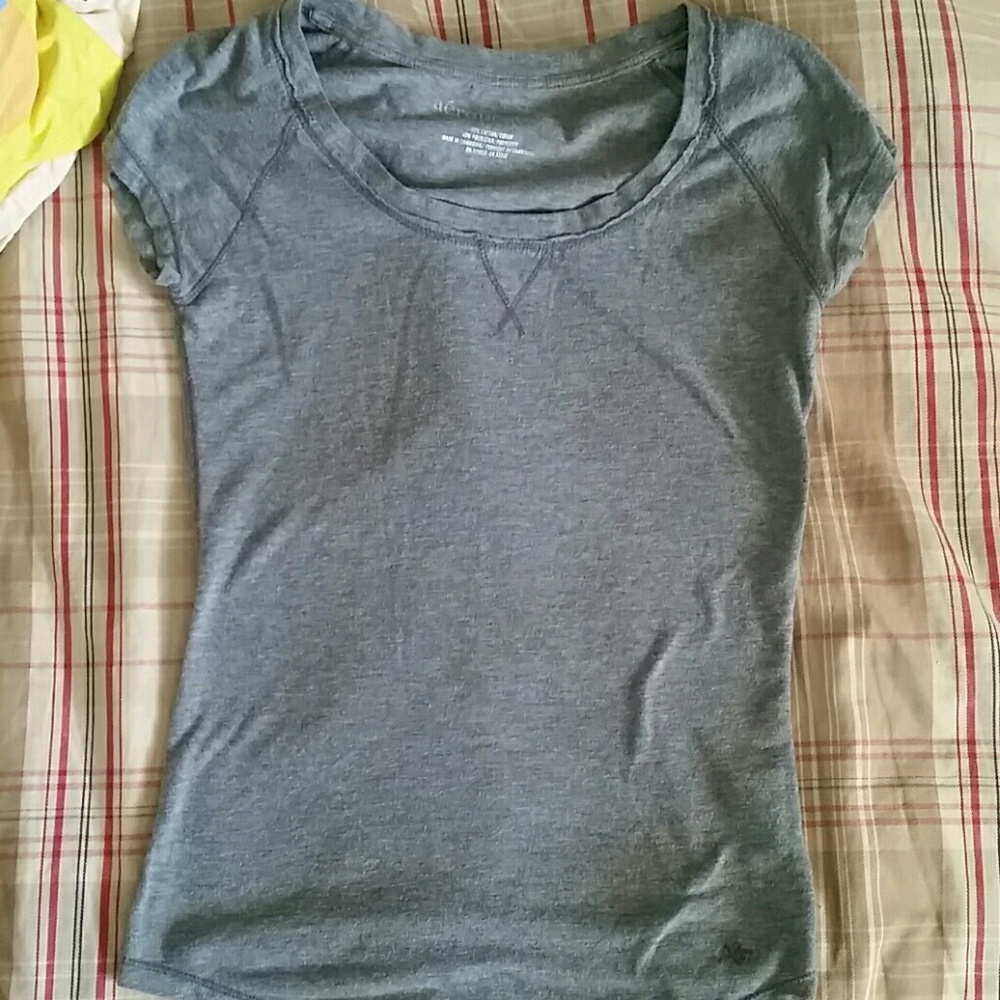 <<Aero Cozy Basic Tee>>